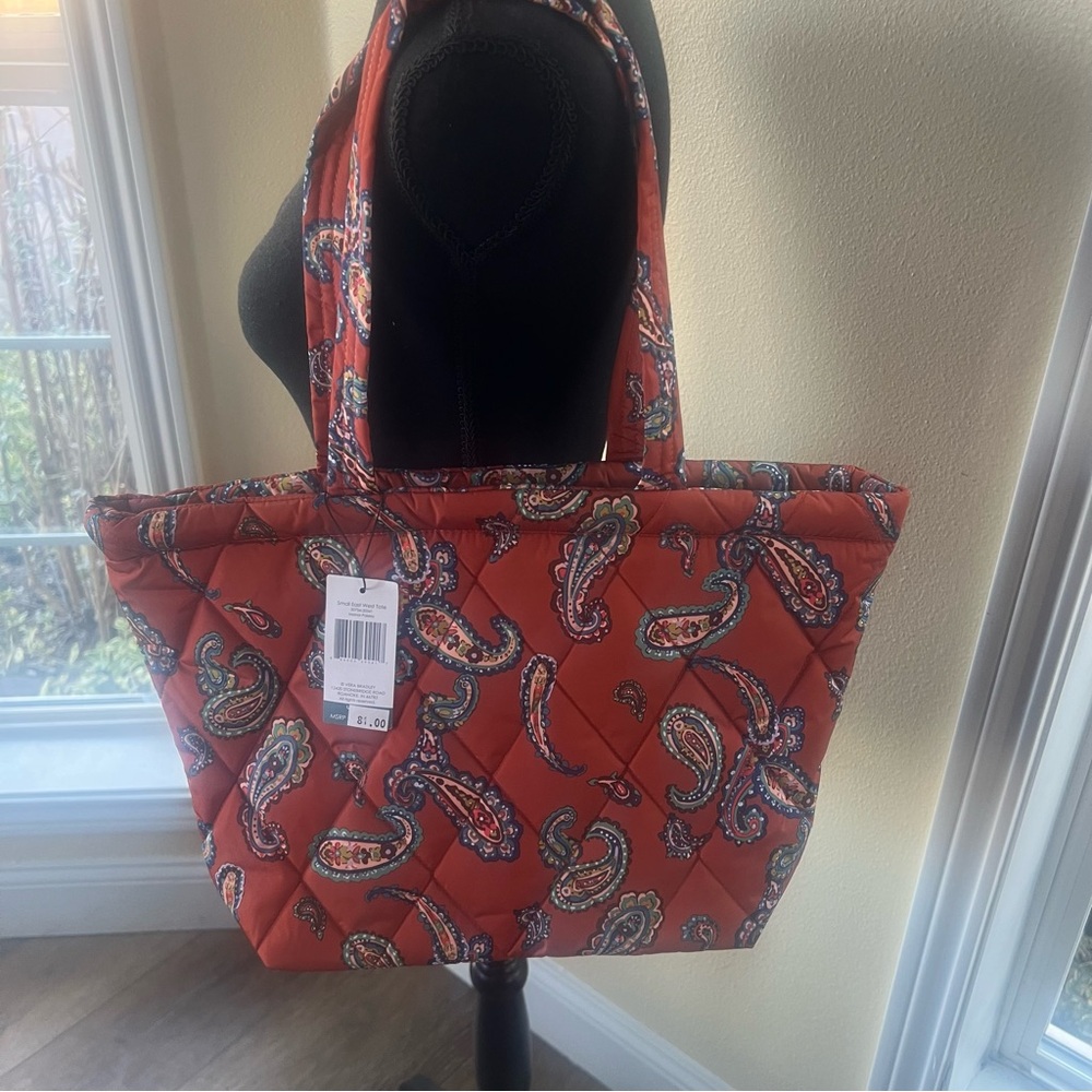 NWT Vera Bradley Manor Paisley Small East West Tote. - Picture 3 of 5